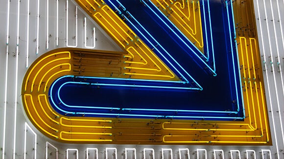 right gold arrow right gold arrow